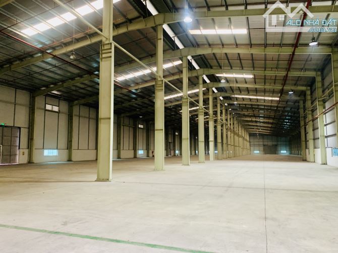 Cho thuê 2000m2 nhà xưởng Hateco sài đồng - 1