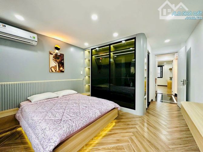Nhà Full Nội Thất💦Hẻm Xe Hơi💦Phạm Văn Chiêu P9💦4x17m 3 Lầu 5pn 5wc💦18 triệu - 12