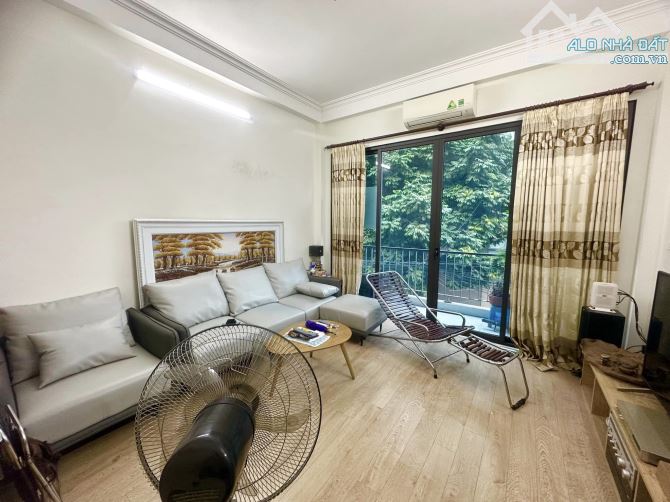 Bán nhà 50m2 khu dịch vụ Mộ Lao ở giữa Thanh Bình - Vũ Trọng Khánh kinh doanh thuận lợi - 2