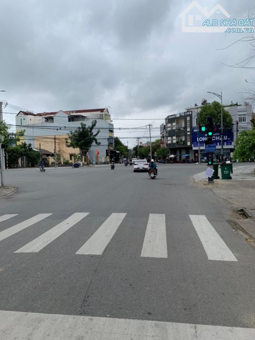 Bán lô đất hơn 1000 m ngay mặt tiền trung tâm tp quảng Ngãi giá ngợp bank - 2
