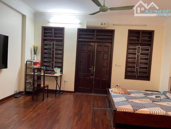 Bán nhà Ngõ 95 Chùa Bộc, Gần ĐH Y Hà Nội, Dt 35m2 x5 tầng, Giá 4,6 tỷ - 2
