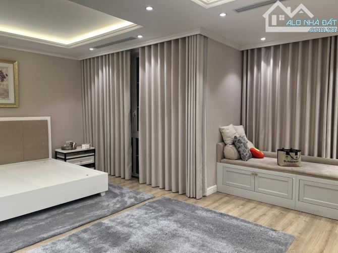 Cho thuê Biệt thự Võ Chí Công, xuân la tây hồ 130m2x5T Full Đẹp mới, Nội thất xịn - 2