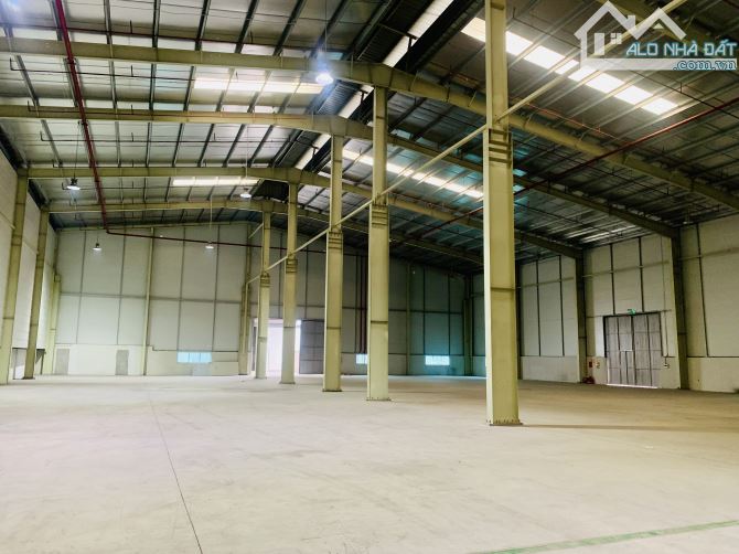 Cho thuê 2000m2 nhà xưởng Hateco sài đồng - 2