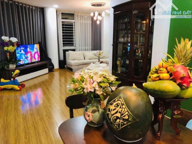 Bán Căn Hộ Tản Đà Court , Căn Duplex ,168m2 , 3 PN, 3WC ,Full Nội Thất , Giá 8 Tỷ 5 - 3