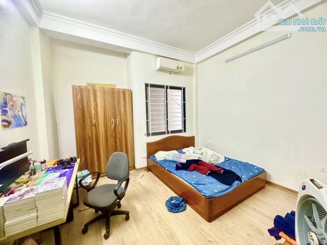 Bán nhà 50m2 khu dịch vụ Mộ Lao ở giữa Thanh Bình - Vũ Trọng Khánh kinh doanh thuận lợi - 4