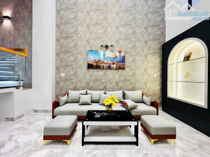 Nhà Full Nội Thất💦Hẻm Xe Hơi💦Phạm Văn Chiêu P9💦4x17m 3 Lầu 5pn 5wc💦18 triệu - 4