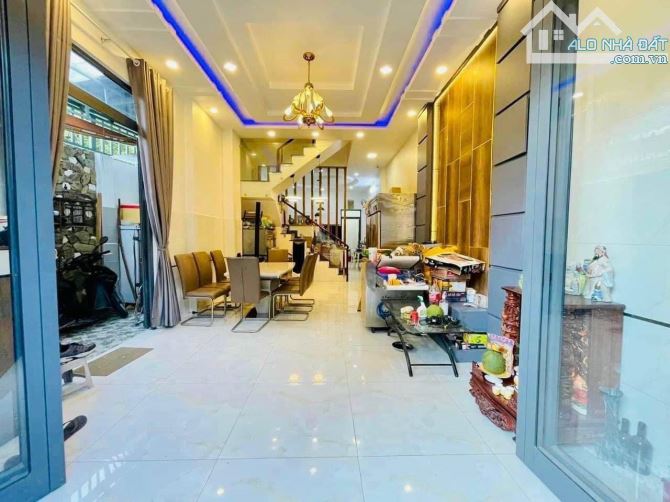 VÀO Ở NGAY! Bán Nhà Đẹp 5 Tầng HXT Huỳnh Văn Bánh, 68m2 (5x13.6m), 9.7 Tỷ TL