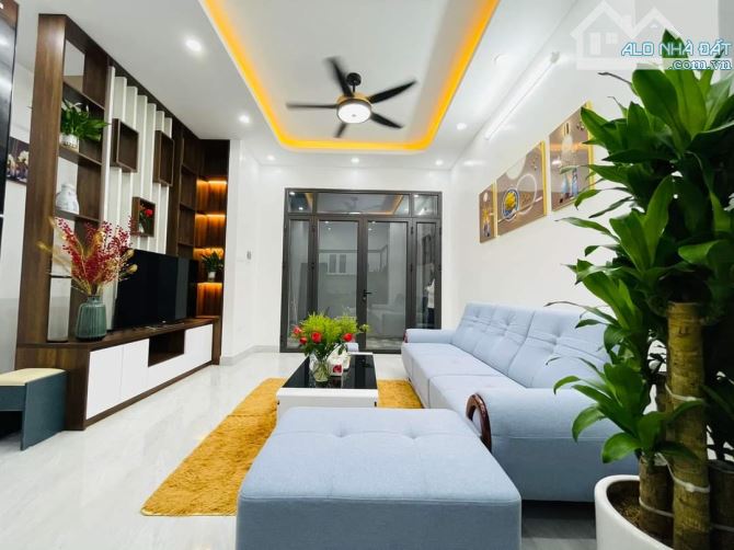 Bán nhà mới An Khánh, gần VinSmart City 34M 5 Tầng, 3P Ngủ rộng giá 4.5 tỷ - 1