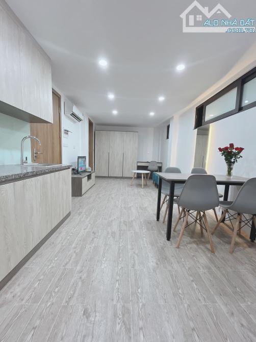 Bán tòa CCMN gần Nguyễn Trãi 136m2x9T, MT10m, ô tô kinh doanh, 44pkk thầu 2 tỷ/năm - 1