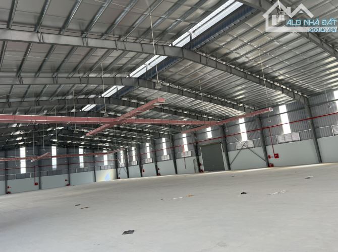 Cho thuê 3.500m² kho, xưởng tại thị xã Mỹ Hào, tỉnh Hưng Yên.