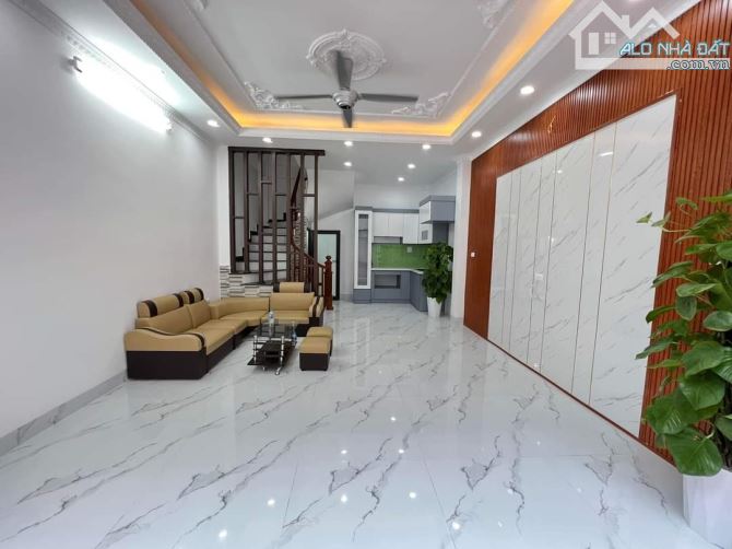 Chỉ 2.3 tỷ nhận nhà An Khánh xây mới 5 Tầng, 3 ngủ, có chỗ đễ ô tô, Vinsmart