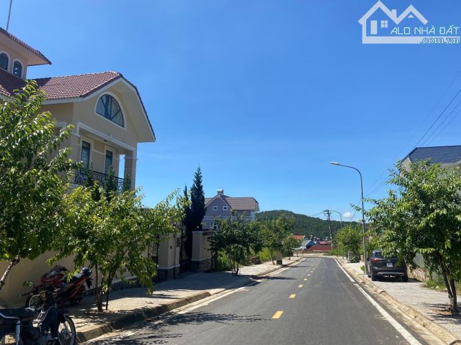 BÁN LÔ ĐẤT 400M2 KHU BIỆT THỰ TRIỆU ĐÔ DIC AN SƠN-ĐÀ LẠT - 1