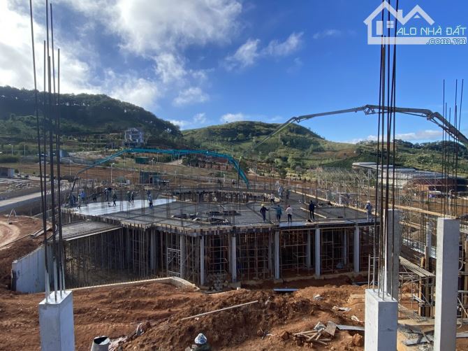 Bán đất KĐT Lang Biang Town siêu đẹp, vị trí trên cao, view toàn bộ khu TTTM- TT Lạc Dương - 1