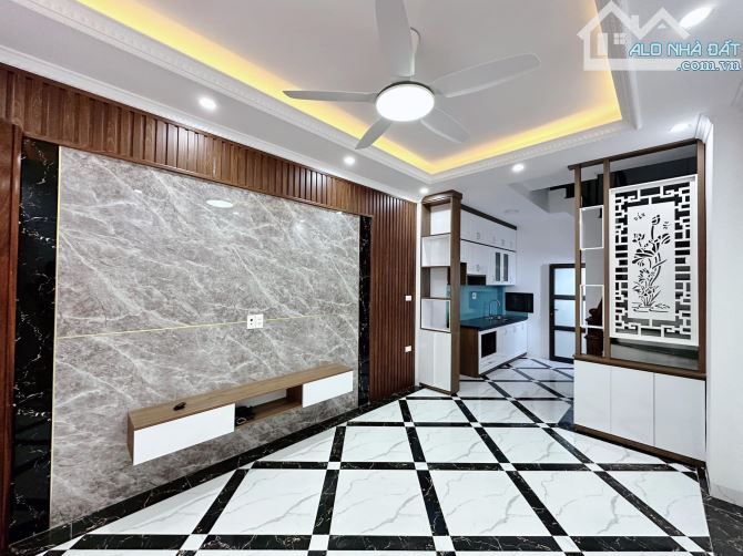 Bán nhà Văn Quán, 50m2, nhà 6 tầng, 2 thoáng, ô tô tránh, giá chào 8.2 tỷ còn thương lượng - 5