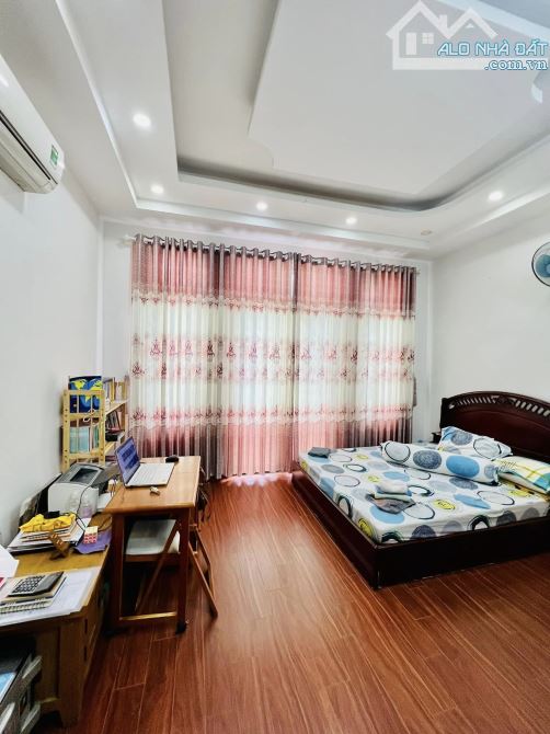 Bán nhà hẻm xe hơi, nhà đẹp, đường Phan Huy Ích, Gò vấp, 65m2, 4T, Sân Thượng, nhỉnh 5 tỷ - 6