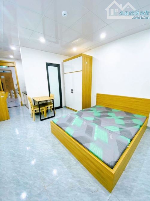 Cần bán nhà dòng tiền ngõ 79 Dương Quảng Hàm 60m2, 8T,thang máy, 14P khép kín đủ đồ,