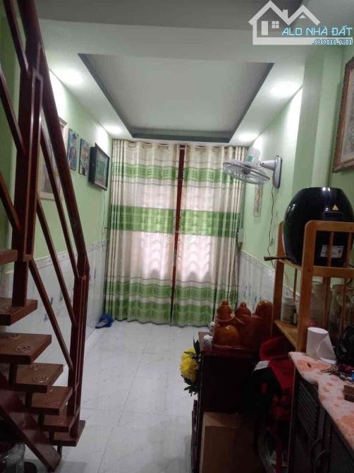 LÂM VĂN BỀN Q7 16m2 (3 tầng )SHR - xe hơi cách nhà 20m- nhỉnh 2 tỷ