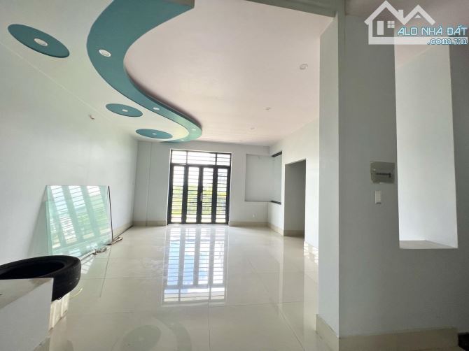 Hẻm xe hơi Phường 2, Tân Bình, 4 tầng giá 9ty5 Thương lượng - 2