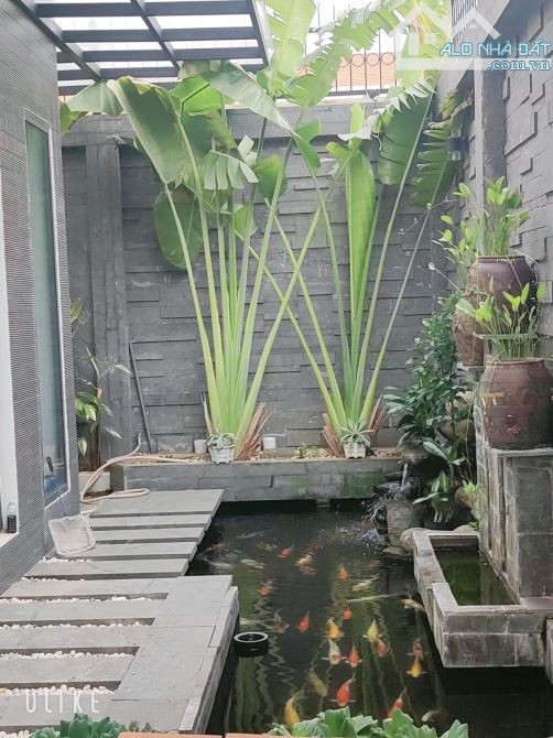 Biệt thự khu VIP Đại học văng lang p13 Bình Thạnh lô góc 200m2 - 2