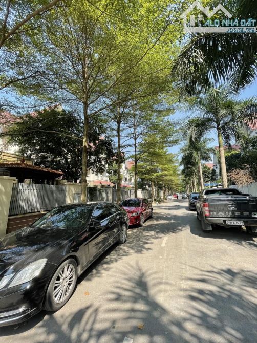 Biệt Thự An Hưng 294m mt12m 4 tầng đẳng cấp sống bậc nhất Hà đông ,tiện ích miễn bàn