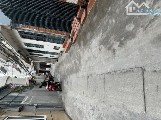 Bán Nhà Trần Khát Chân lô góc 5 tầng 3 ngủ dt 50m3 vừa ở vừa kinh doanh nhỉnh 5 tỷ