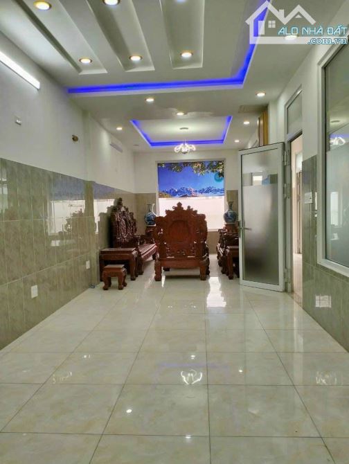 BIỆT THỰ MINI 8X20m, HẺM XE HƠI 2/ NGUYỄN ẢNH THỦ, THỚI TAM THÔN, HÓC MÔN