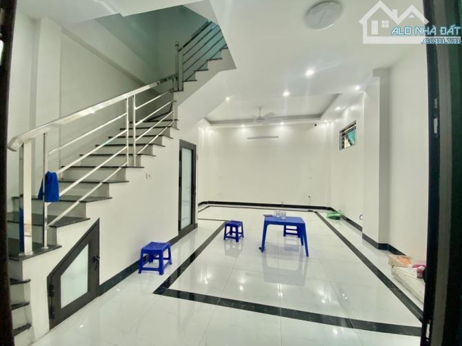 Bán Nhà Trần Khát Chân lô góc 5 tầng 3 ngủ dt 50m3 vừa ở vừa kinh doanh nhỉnh 5 tỷ - 1