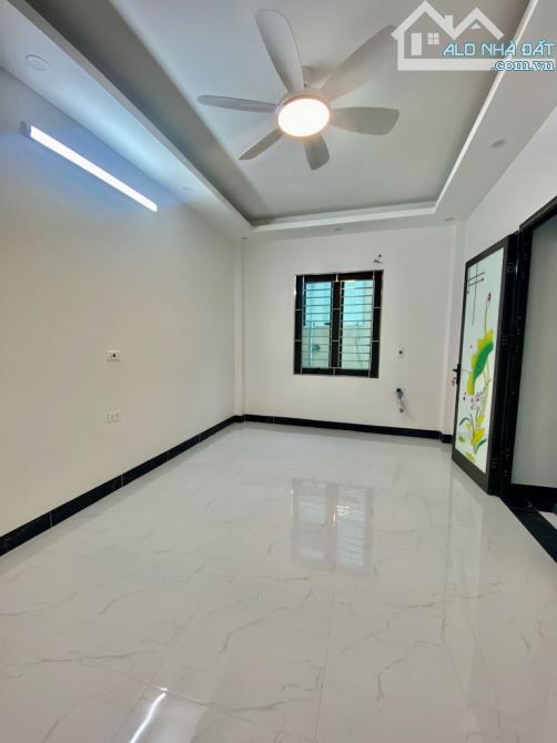 Bán Nhà Trần Khát Chân lô góc 5 tầng 3 ngủ dt 50m3 vừa ở vừa kinh doanh nhỉnh 5 tỷ - 2