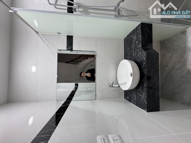 Nhà mới Minh Khai cạnh Times city 5 tầng 3 ngủ dt 38m2 vừa ở vừa kinh doanh nhỉnh 5 tỷ - 2