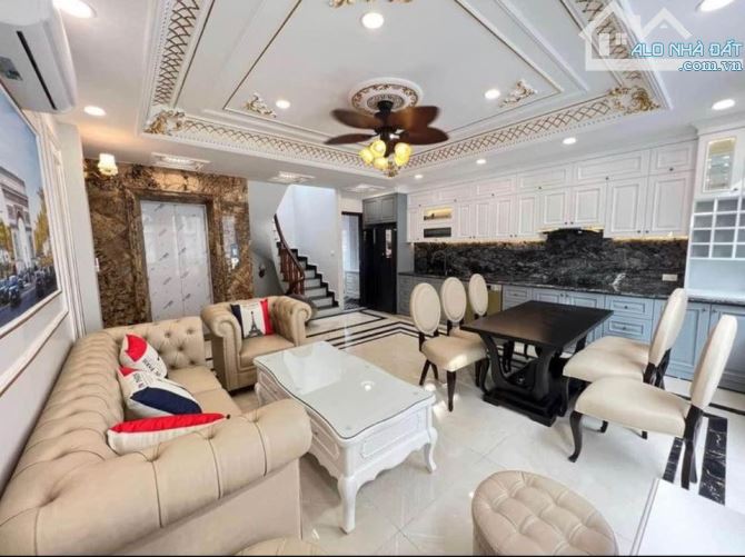 Mặt Phố.HÀNG MÃ ,Hoàn kiếm OTO KD ,Dt 51m, 6T, giá 35 tỷ có Thương lượng