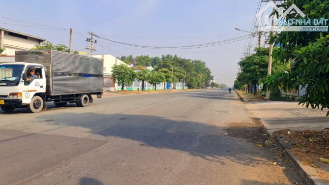 Cho thuê kho xưởng 600m2 ở Đức Hòa, Long An giá 30tr/tháng