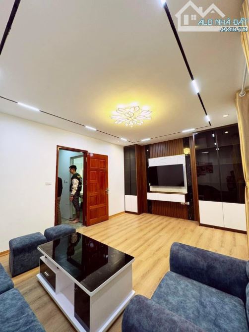 Bán nhà phố Dịch Vọng,Cầu Giấy, Mới kính koong,6 tầng full Nội thất, Ngõ rộng,Thoáng - 3