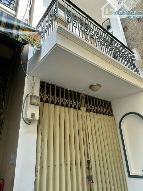 💰Giá : 3tỷ850 TL ( 79tr/m2 ) 🌈Hẻm 332 Phan Văn Trị , P11, quận Bình Thạnh - 4