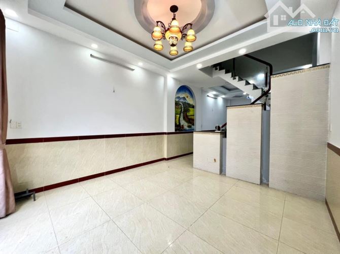 GIẢM 450TR CÒN 4.5 TỶ BÁN GẤP NHÀ TRỆT 3LẦU (4.4X15M) 1/ NGẮN LÂM THỊ HỐ, Q12. SHR - 4