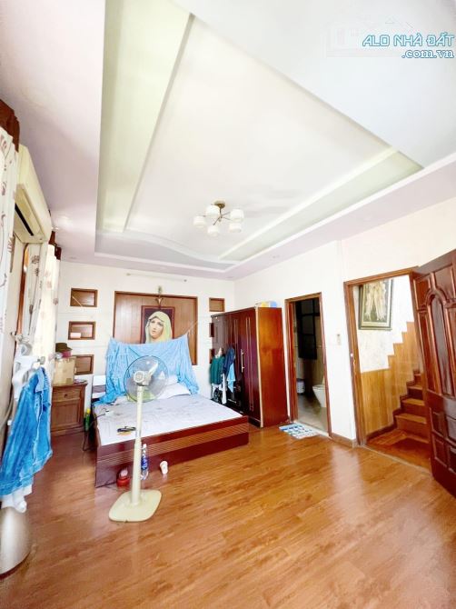 Bán gấp Biệt thự 4 tầng, mặt tiền đường số Nguyễn Thị Định, Q.2, 164m2, chỉ 14,5 tỷ TL - 6