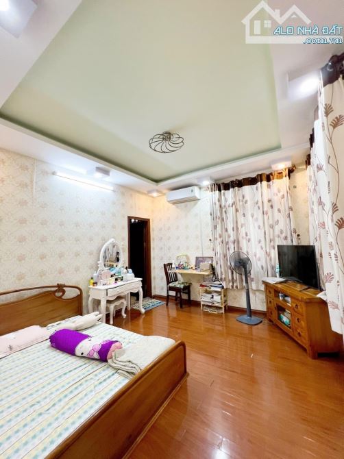 Bán gấp Biệt thự 4 tầng, mặt tiền đường số Nguyễn Thị Định, Q.2, 164m2, chỉ 14,5 tỷ TL - 7