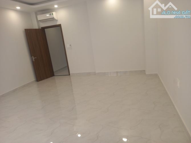 Biệt Thự 💦Cityland Park Hills💦 Phan Văn Trị P10💦6X20M.Hầm 4 Lầu Thang Máy💦7PN.38 TRIỆU - 18