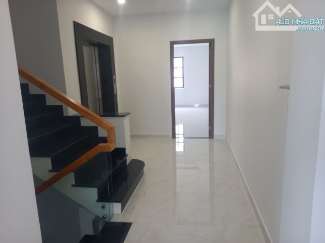 Biệt Thự 💦Cityland Park Hills💦 Phan Văn Trị P10💦6X20M.Hầm 4 Lầu Thang Máy💦7PN.38 TRIỆU - 8