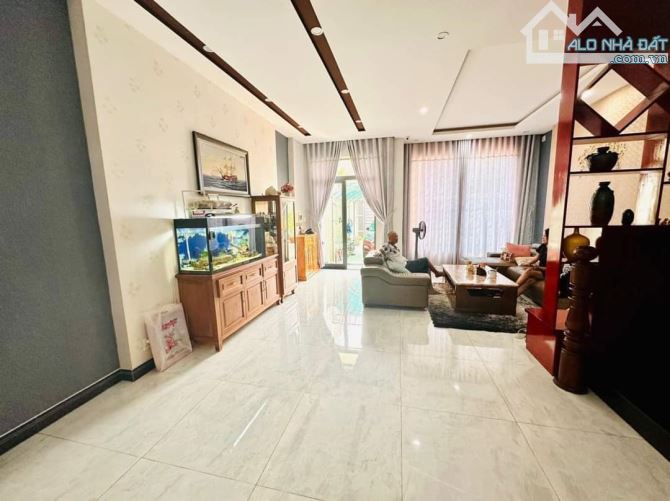 BÁN NHÀ 1 TRỆT 1 LẦU 194M2, CÁCH ĐỒNG KHỞI 20M CHỈ 5,5 TỶ