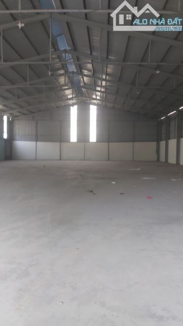 Cho thuê kho 900m2 giá rẻ 35tr ở Phường Bình Chuẩn TP Thuận An, Bình Dương