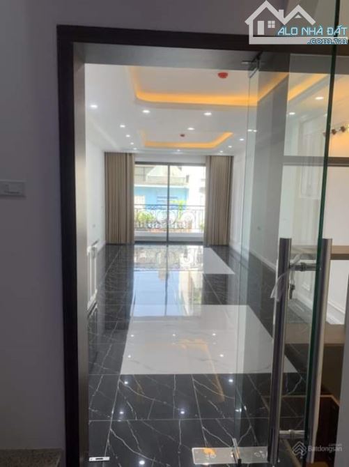 Bán nhà Trần Xuân Soạn 7 T thang máy dt42m2 mt3m8 Giá 12,5 tỷ