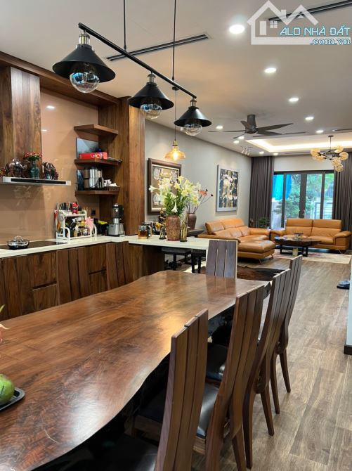 chủ bán căn liền kề góc đầu hồi Gamuda dt:145m2 4 tầng, view công viên giá 275tr/m2