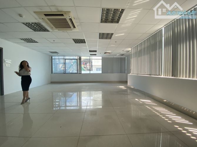 VĂN PHÒNG QUẬN 10, ĐƯỜNG 3/2 - 55M2-75M2-110M2, TÒA MỚI, VIEW KÍNH - 1
