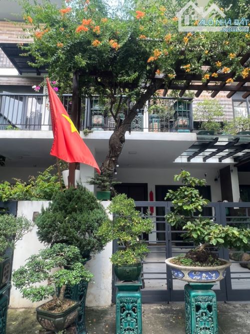 chủ bán căn liền kề góc đầu hồi Gamuda dt:145m2 4 tầng, view công viên giá 275tr/m2