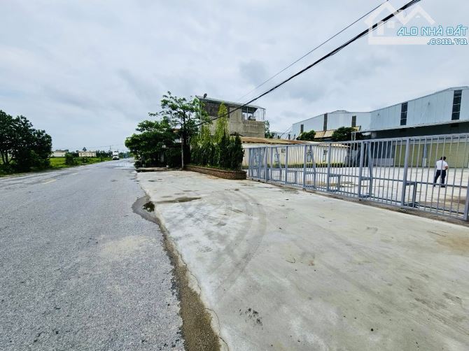 Cho thuê 2.500-3.000m2 kho có PCCC gần đường 5