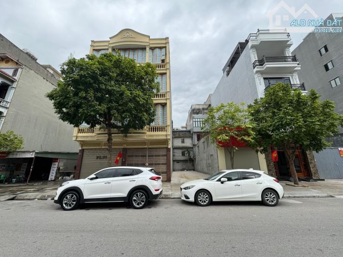 🌹Bán đất đường đôi 30m lô 26-27 Lê Hồng Phong