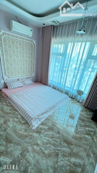 Cần tiền! Bán nhà ngõ 172 Phú Diễn, CHDV, ôtô tránh, NT cao cấp,Thang máy,50m2 9T, 15.x tỷ - 10