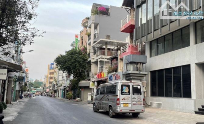 Bán Buillding Hiếm Mặt Tiền Phan Văn Trị (2300m2)Quận 5 - 1