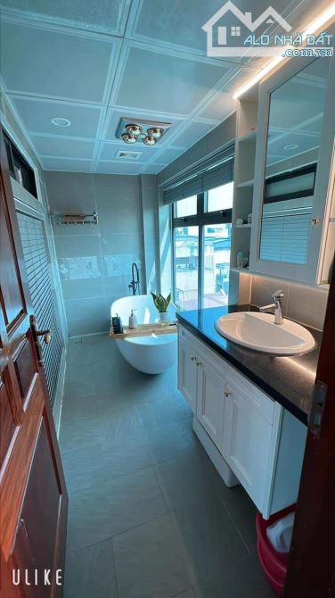 Cần tiền! Bán nhà ngõ 172 Phú Diễn, CHDV, ôtô tránh, NT cao cấp,Thang máy,50m2 9T, 15.x tỷ - 5