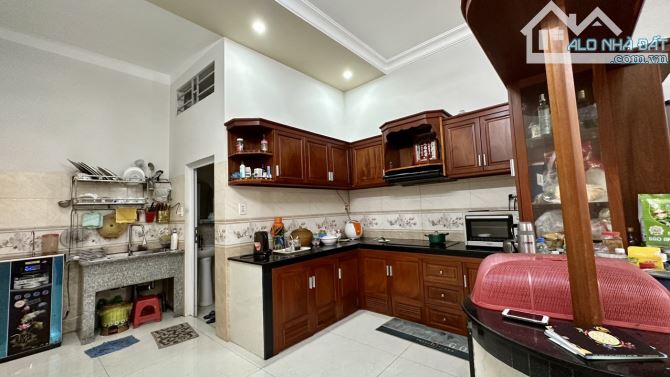 Giá 11.5 tỷ. Bán nhà 1T 1L khu cư xá Phúc Hải, P.Tân Phong. 11x21m. Đường 2 oto. - 4